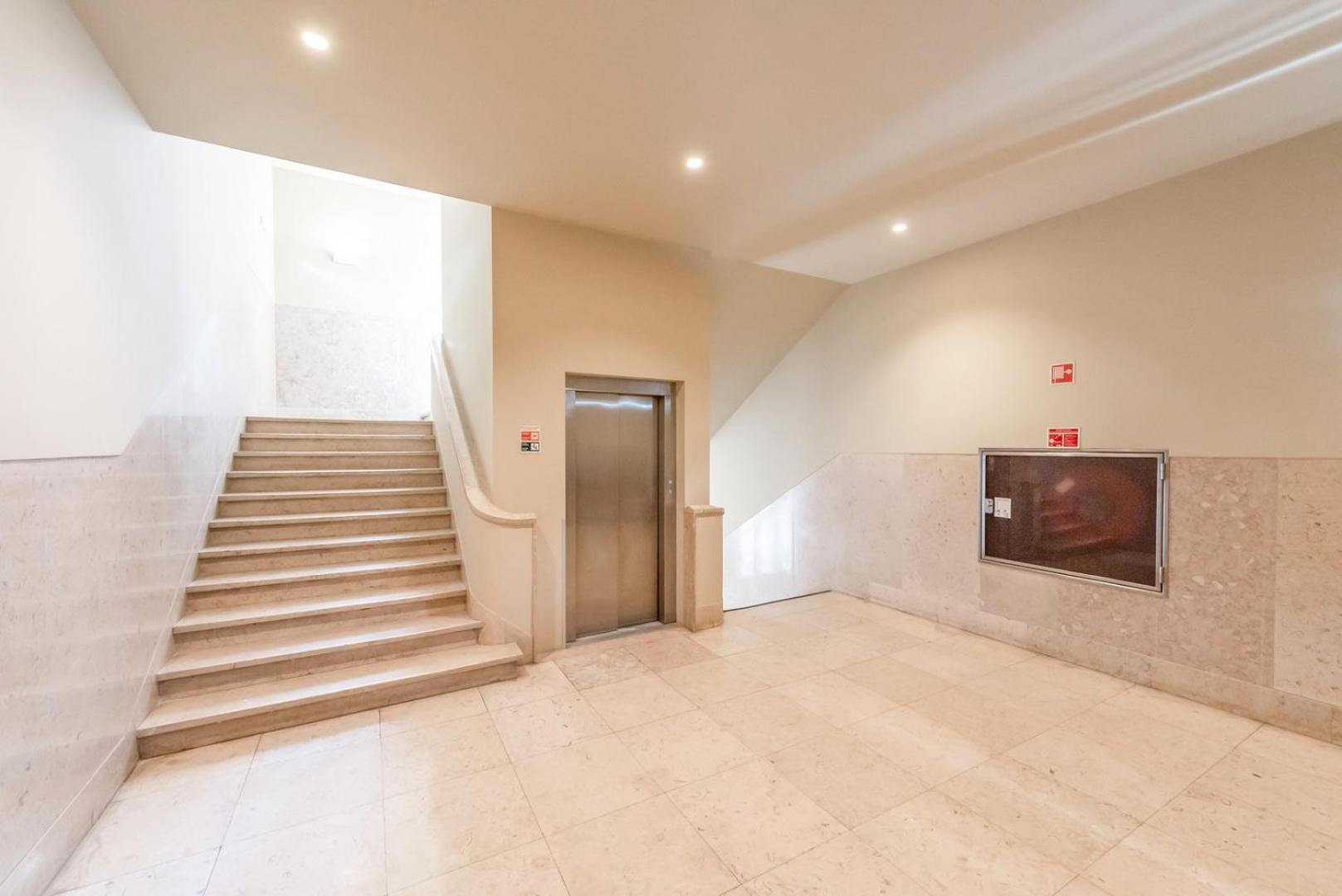 Guestready - Time Out 105 Apartment Lisbon Bagian luar foto