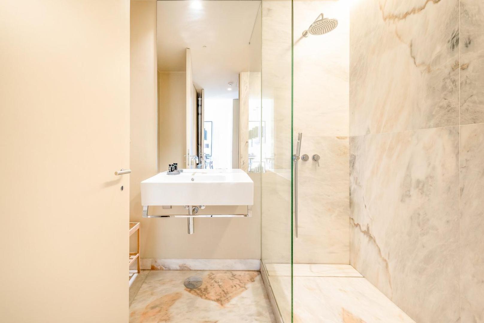 Guestready - Time Out 105 Apartment Lisbon Bagian luar foto